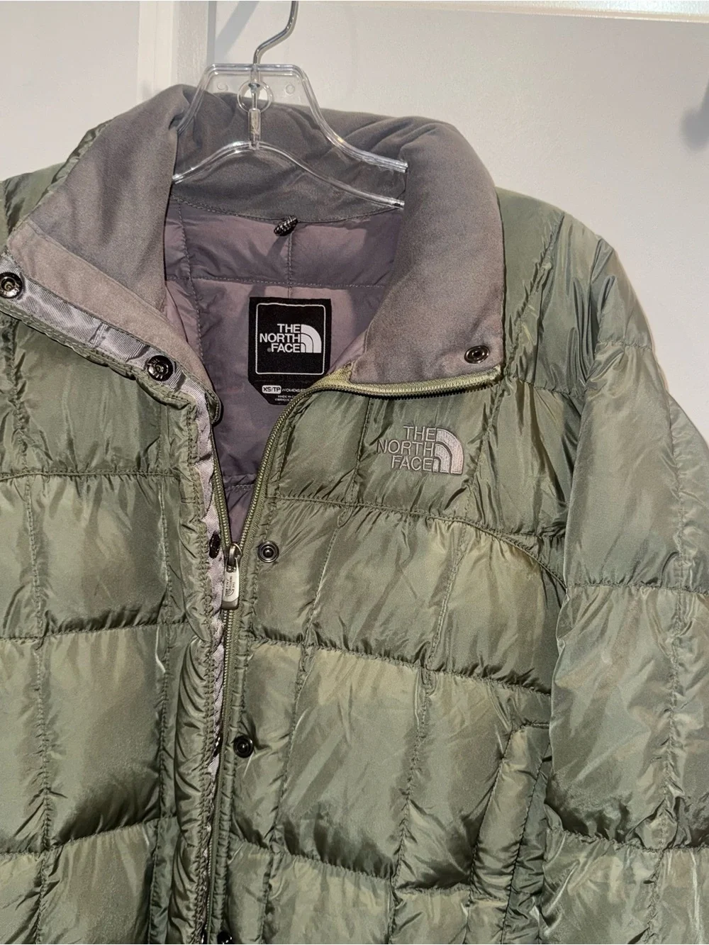 The North Face VTG Women’s XS 600 Fill Down Jacket Olive Green